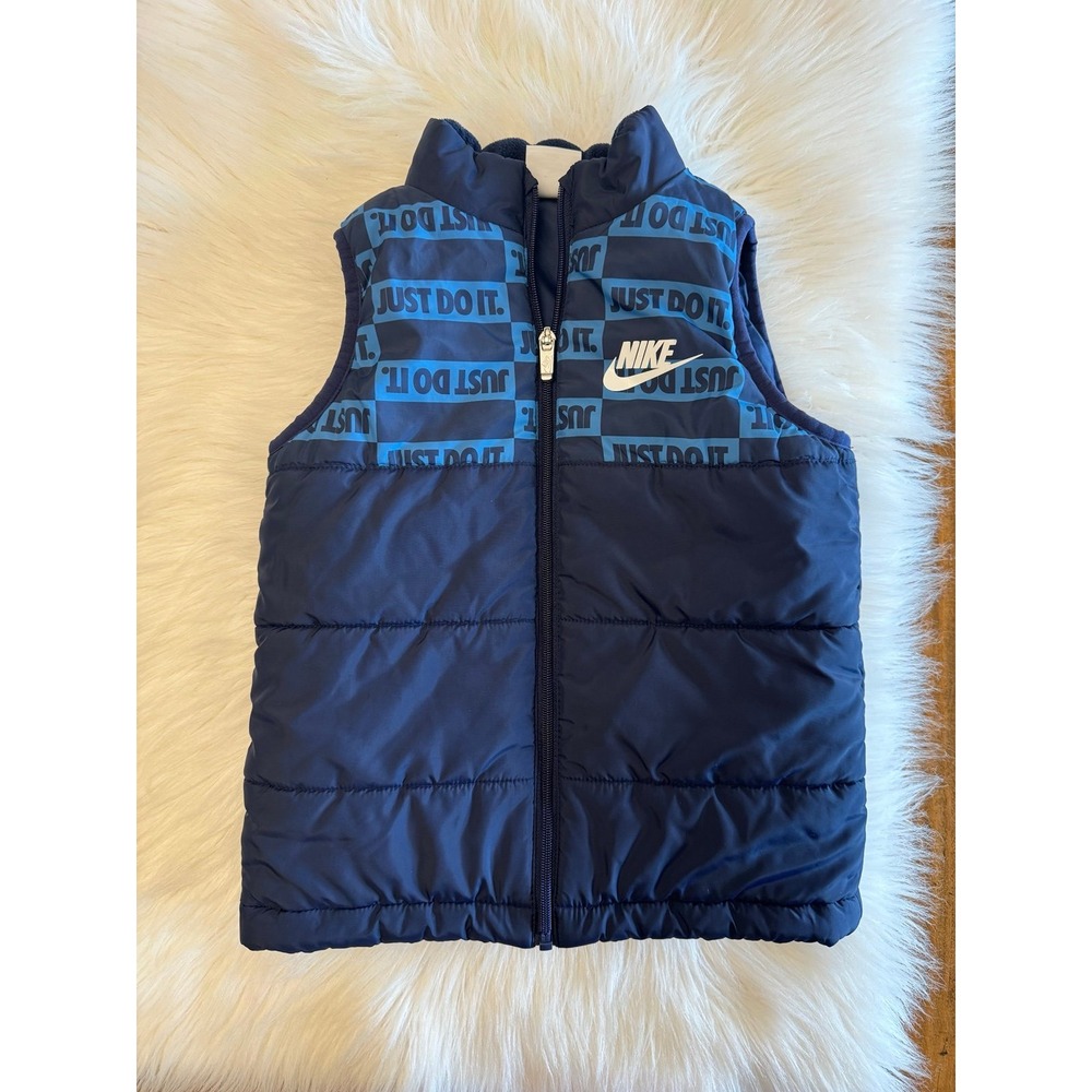 Nike navy blue puffer vest size 6 EUC‎